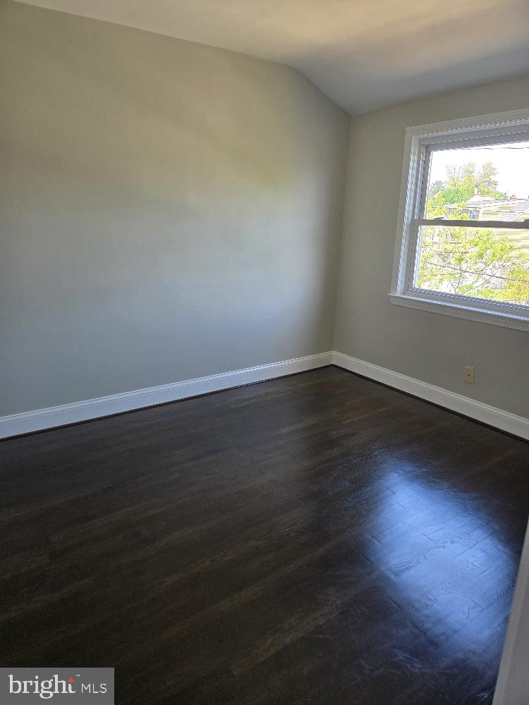 8120 Kavanagh Road Baltimore, MD 21222 - Photo 13 of 22