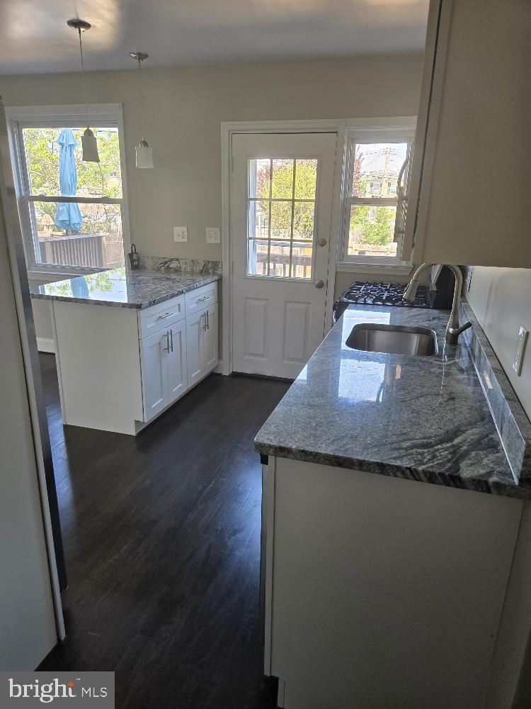 8120 Kavanagh Road Baltimore, MD 21222 - Photo 8 of 22