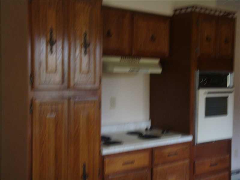 128 Pine Tree Road Kittanning, PA 16201 - Photo 6 of 17 Kitchen.