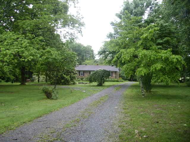 1190 Boyd Road Lafayette, TN 37083 - Photo 9 of 20