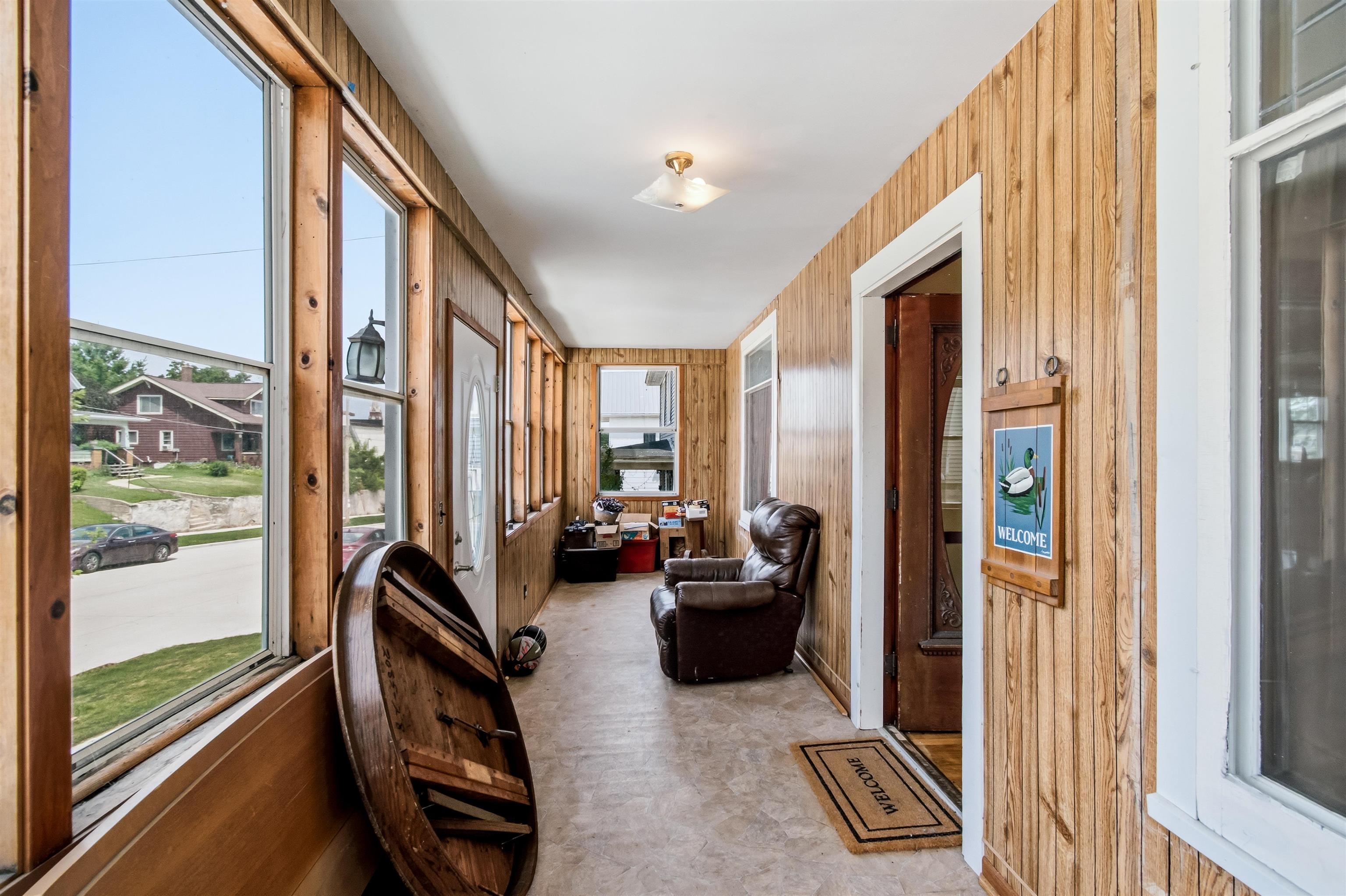 313 Front Street Beaver Dam, WI 53916 - Photo 9 of 48
