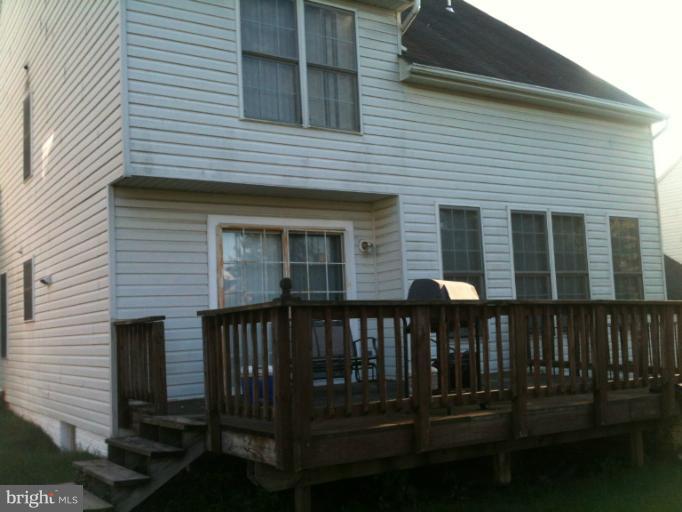 9506 Utica Place Springdale, MD 20721 - Photo 21 of 23 Exterior (Rear)