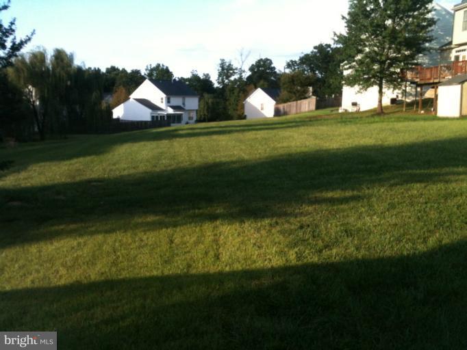 9506 Utica Place Springdale, MD 20721 - Photo 22 of 23 Backyard View