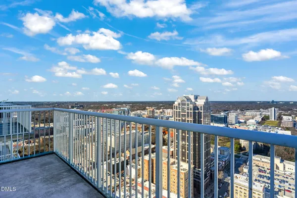 $399,999 | 301 Fayetteville Street, Unit 3305, Raleigh, NC 27601