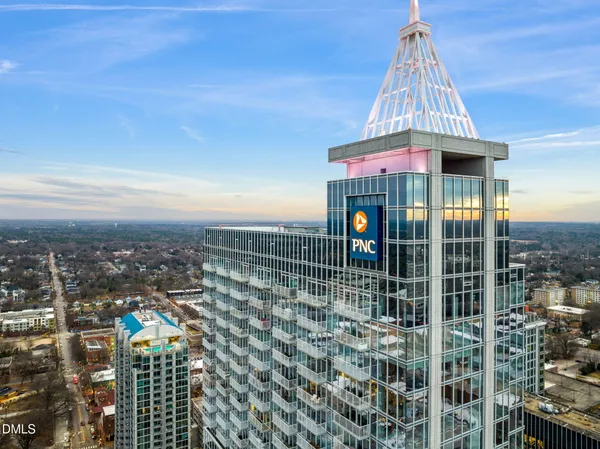 $399,999 | 301 Fayetteville Street, Unit 3305, Raleigh, NC 27601