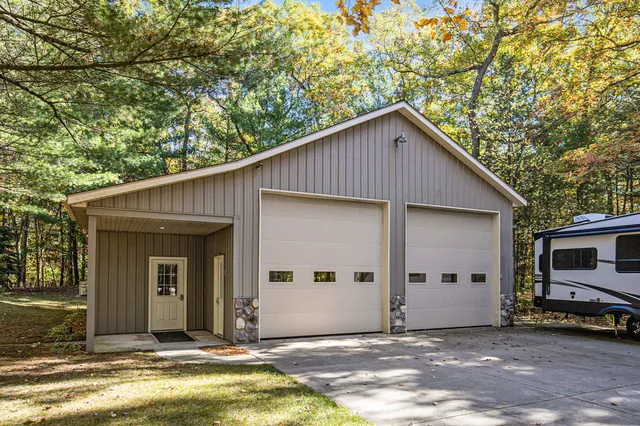 $599,900 | 3087 38th Street, Hamilton, MI 49419