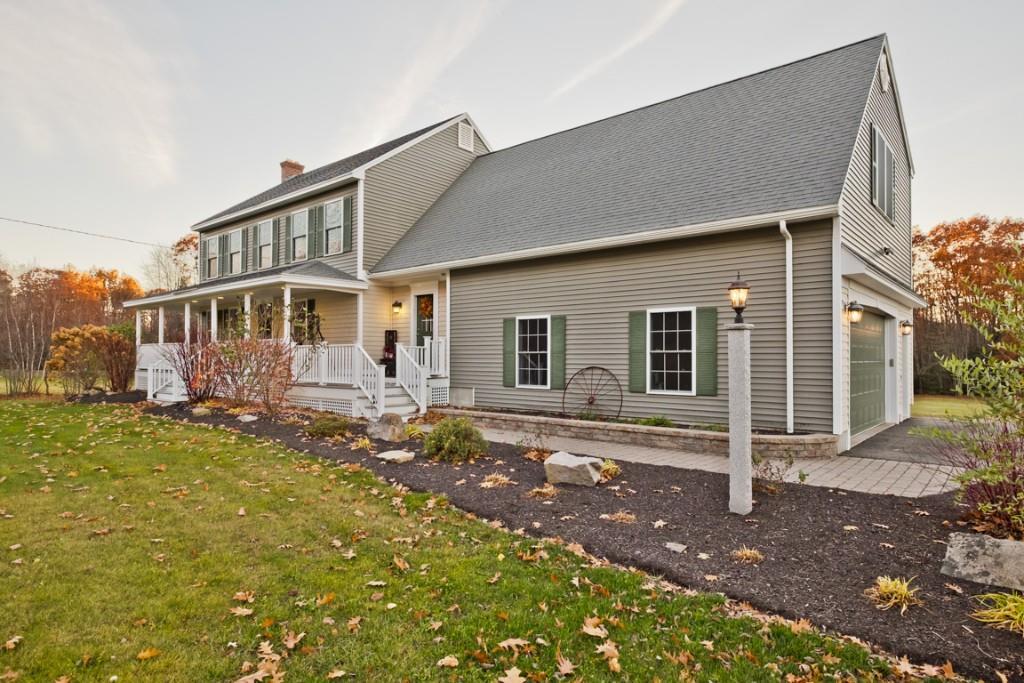 176 Hight Road Biddeford, ME 04005 - Photo 3 of 35 Well landscaped front beds that will...