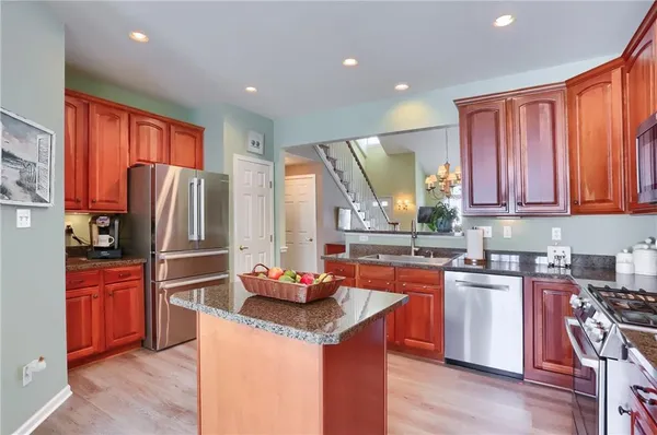 $425,000 | 2030 Stillwater Lane, McDonald, PA 15057