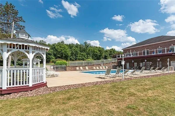 $425,000 | 2030 Stillwater Lane, McDonald, PA 15057