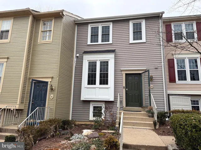 $3,800 | 45 Fendall Avenue, Alexandria, VA 22304