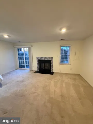 $3,800 | 45 Fendall Avenue, Alexandria, VA 22304