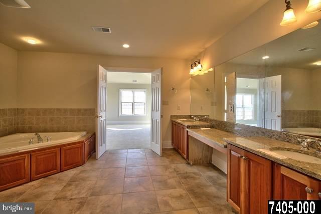 235 Edgegrove Road Hanover, PA 17331 - Photo 14 of 25