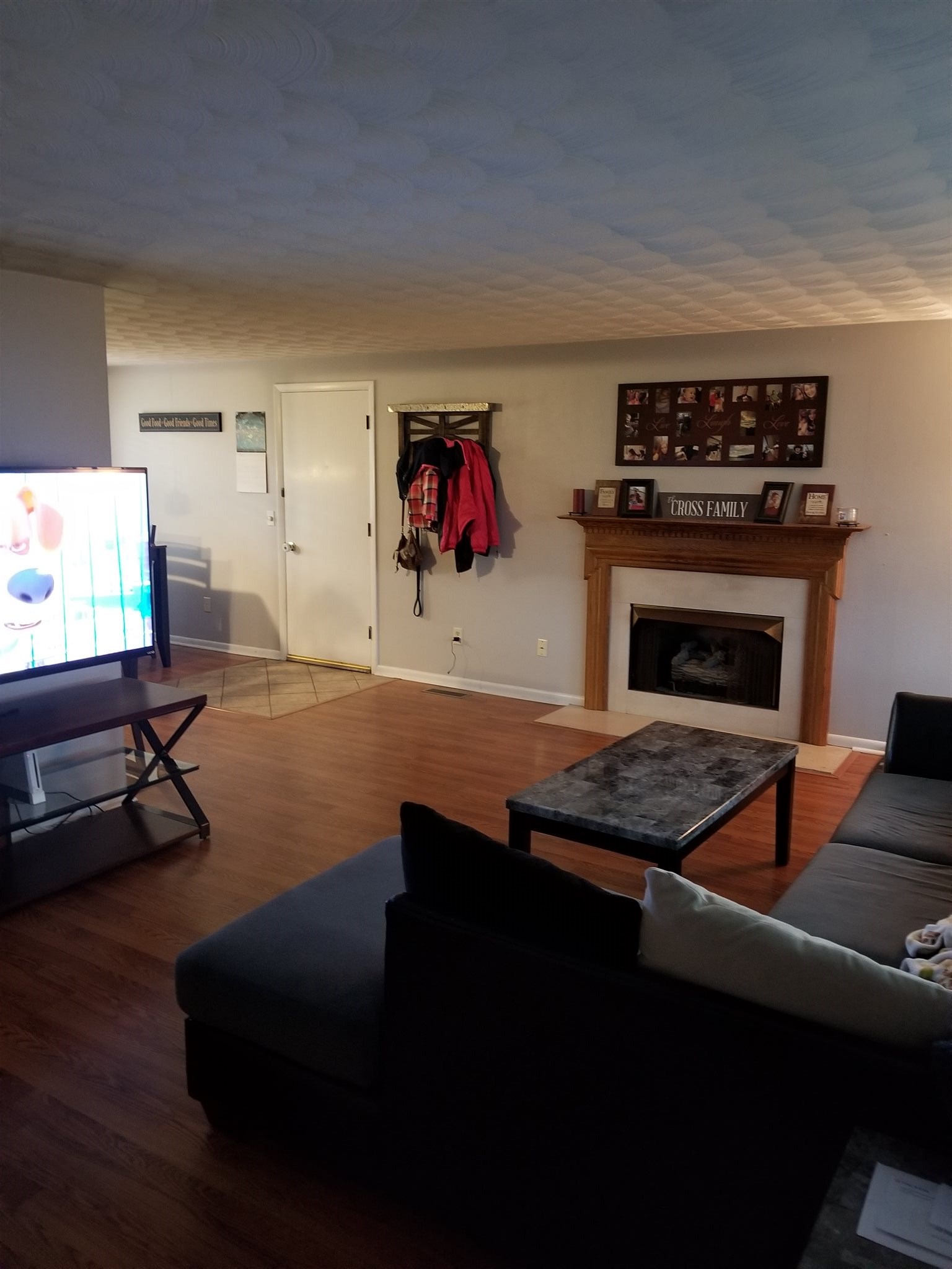 3924 Maplecrest Road Fort Wayne, IN 46815 - Photo 5 of 21 Gallery Image 5