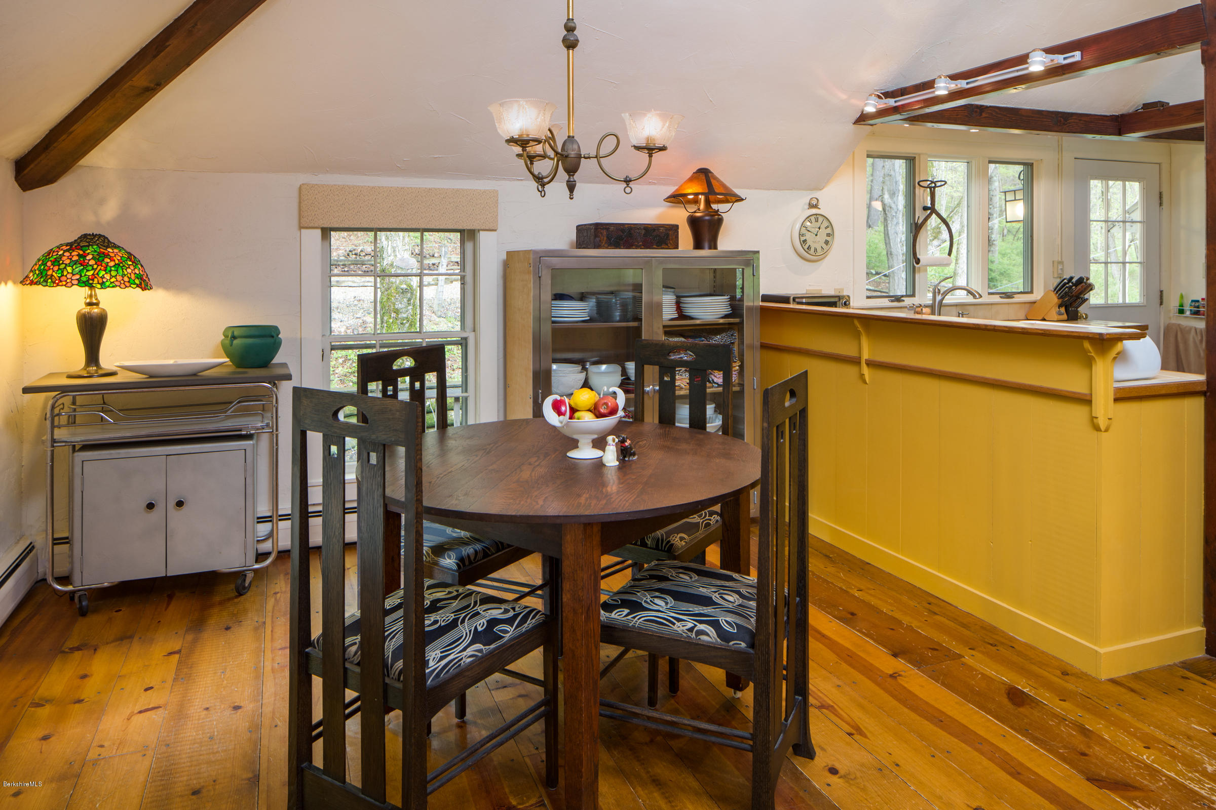 276 South Undermountain Road Sheffield, MA 01257 - Photo 6 of 29 276-Undermountain-109