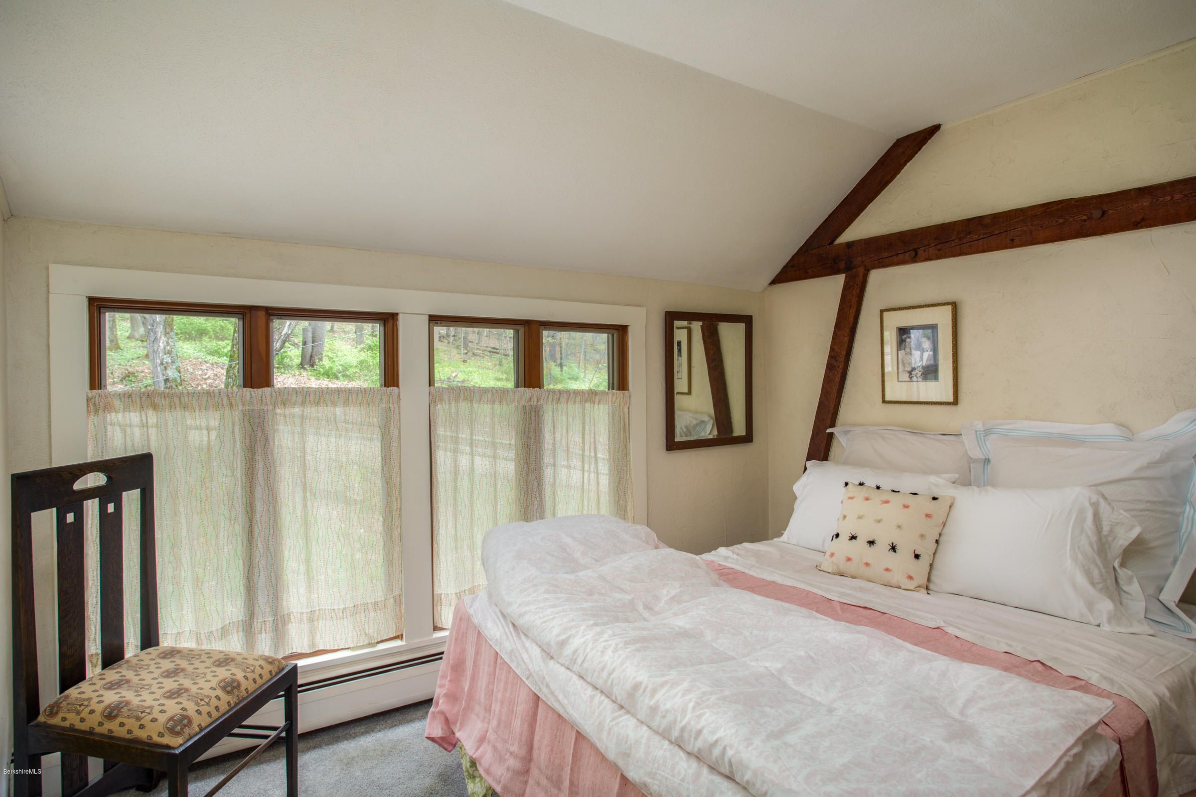 276 South Undermountain Road Sheffield, MA 01257 - Photo 10 of 29 276-Undermountain-104
