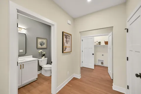 $865,000 | 496 Bastle Wynd Port, Unit 9, Port Washington, WI 53074