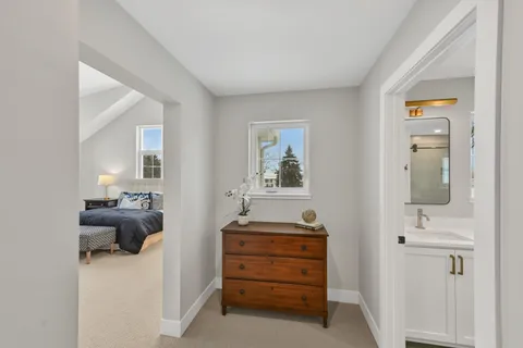 $865,000 | 496 Bastle Wynd Port, Unit 9, Port Washington, WI 53074