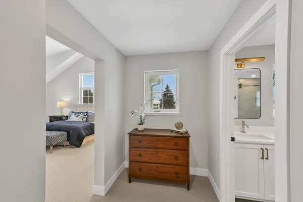 $865,000 | 496 Bastle Wynd Port, Unit 9, Port Washington, WI 53074