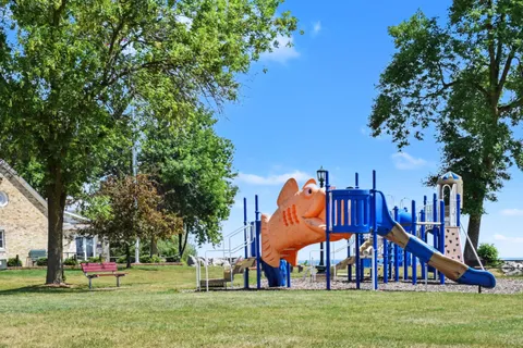 $865,000 | 496 Bastle Wynd Port, Unit 9, Port Washington, WI 53074