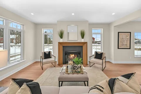 $865,000 | 496 Bastle Wynd Port, Unit 9, Port Washington, WI 53074