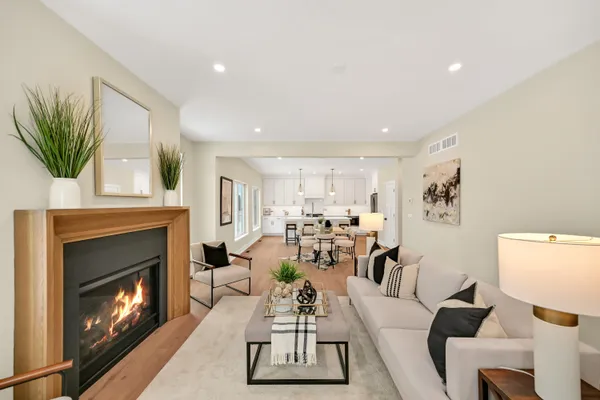 $865,000 | 496 Bastle Wynd Port, Unit 9, Port Washington, WI 53074