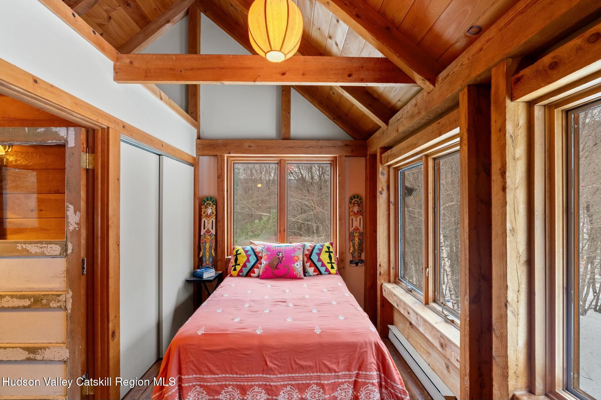 250 Macdaniel Road Woodstock, NY 12498 - Photo 20 of 39 a very nice looking room with a large window