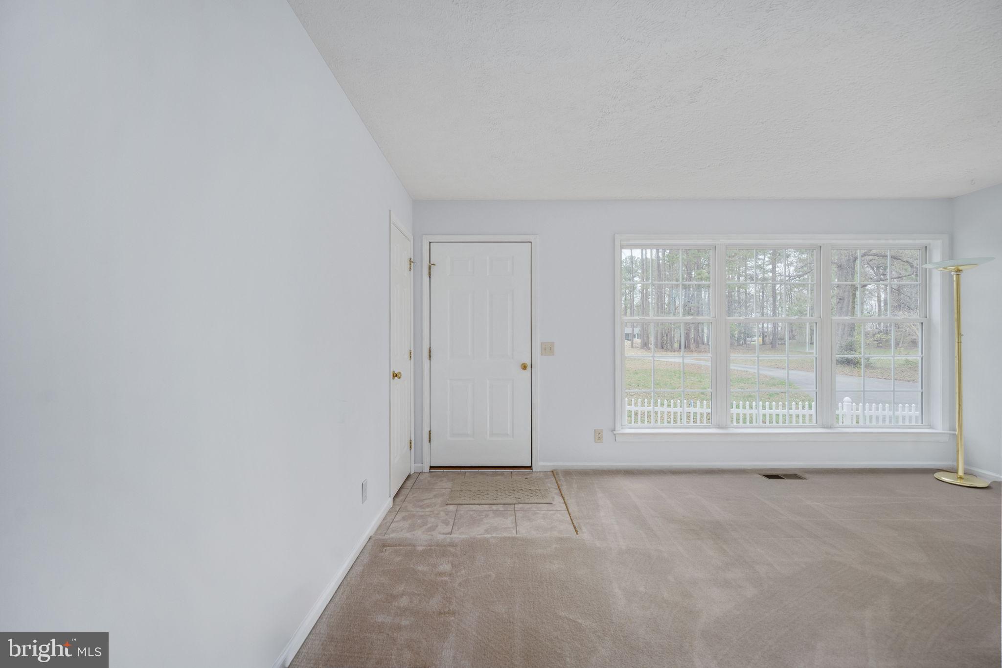 67 Stern Way Montross, VA 22520 - Photo 9 of 74 Living Room