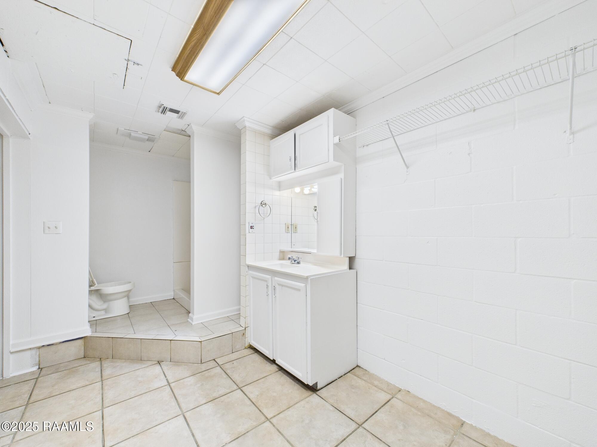 2437 Peach Bloom Highway Church Point, LA 70525 - Photo 19 of 25 CAM03866G0-PR0112-STILL022