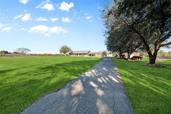 $684,900 | 25098 Macedonia Road, Hockley, TX 77447