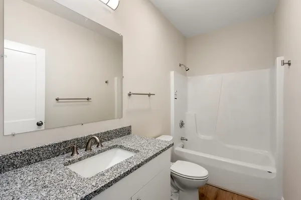 $2,975 | 242 Main Street, Unit 201, Millis, MA 02054