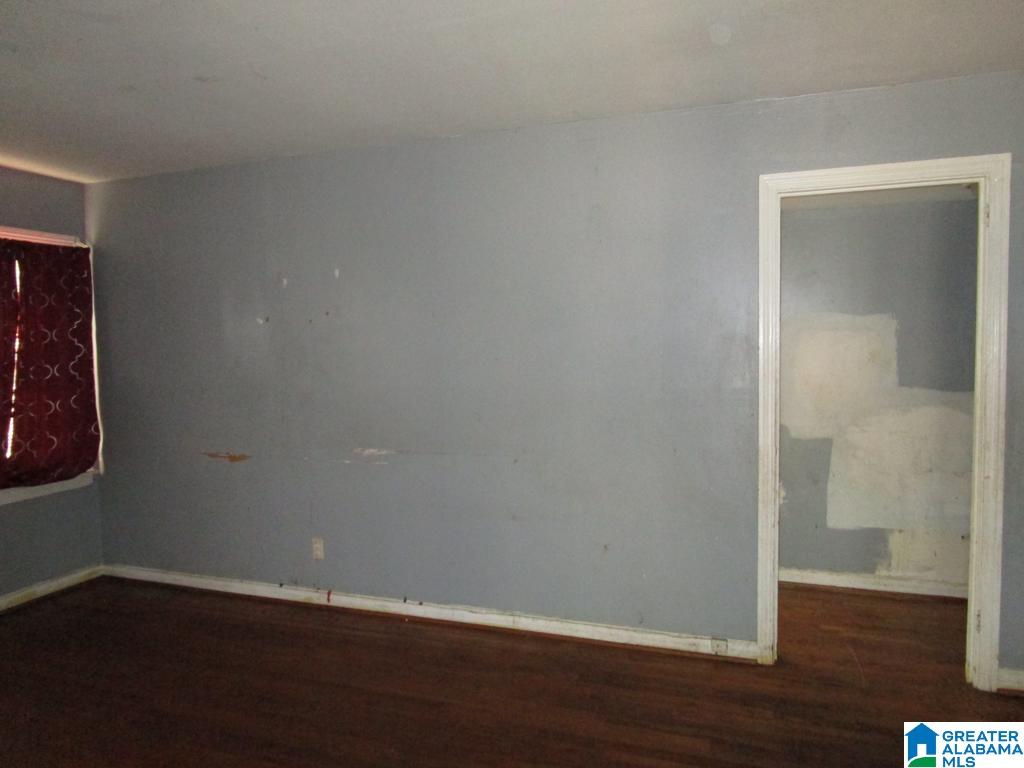 1240 18th Way Southwest Birmingham, AL 35211 - Photo 3 of 25