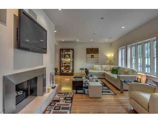 6 Intervale Road Brookline, MA 02467 - Photo 4 of 30