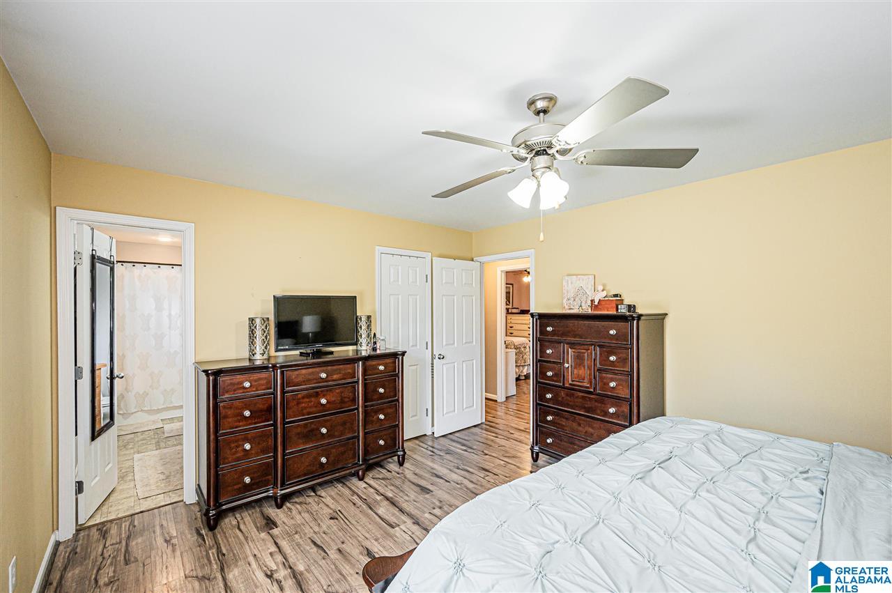 814 South Hillcrest Road Odenville, AL 35120 - Photo 17 of 38