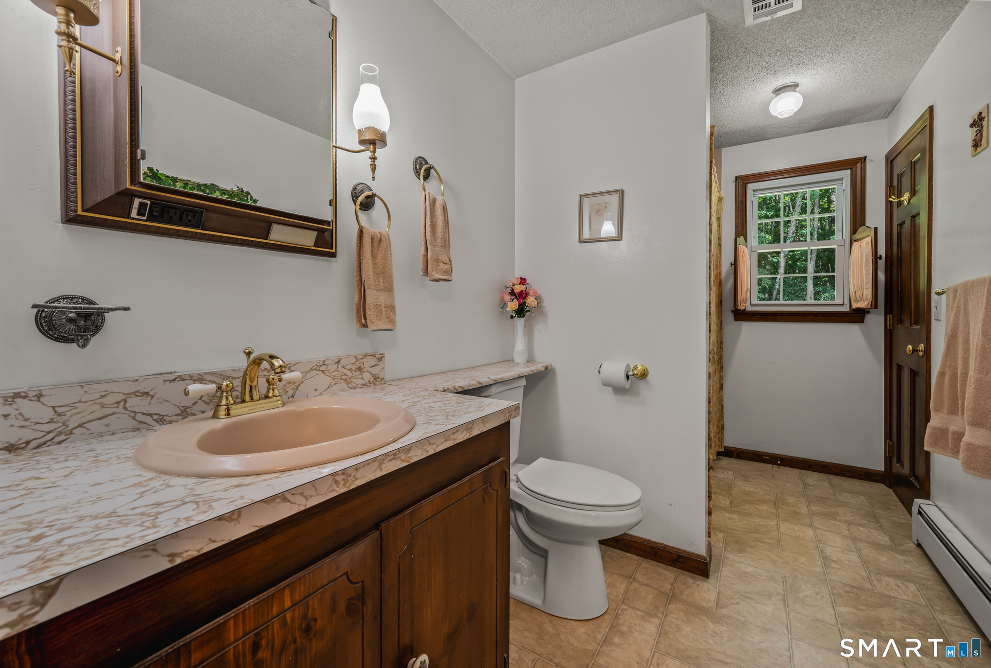 31 Webster Road Union, CT 06076 - Photo 26 of 40 upper level- jack & jill bathroom