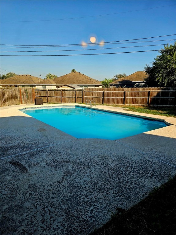 2313 Retta Drive Corpus Christi, TX 78418 - Photo 23 of 23 a view of a big yard