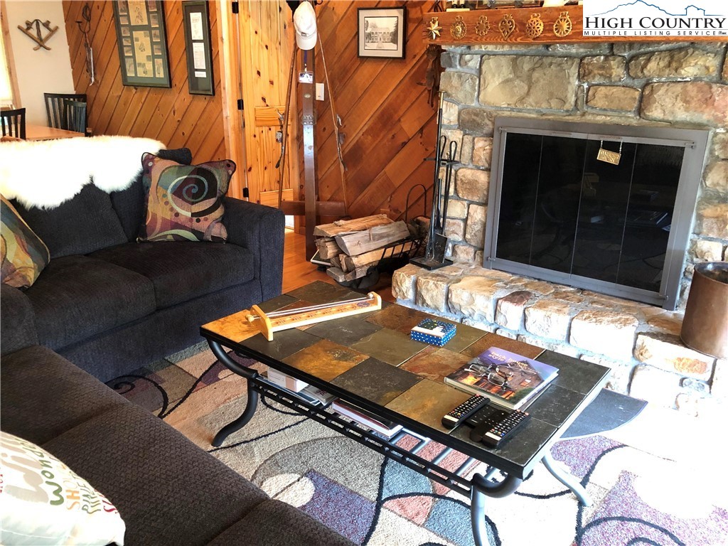 320 North Pinnacle Ridge Road Beech Mountain, NC 28604 - Photo 11 of 45 Gallery Image 11