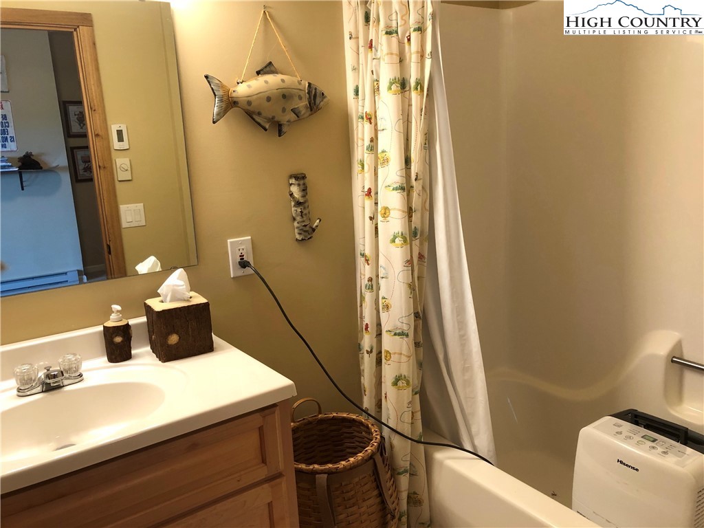 320 North Pinnacle Ridge Road Beech Mountain, NC 28604 - Photo 36 of 45 Gallery Image 36