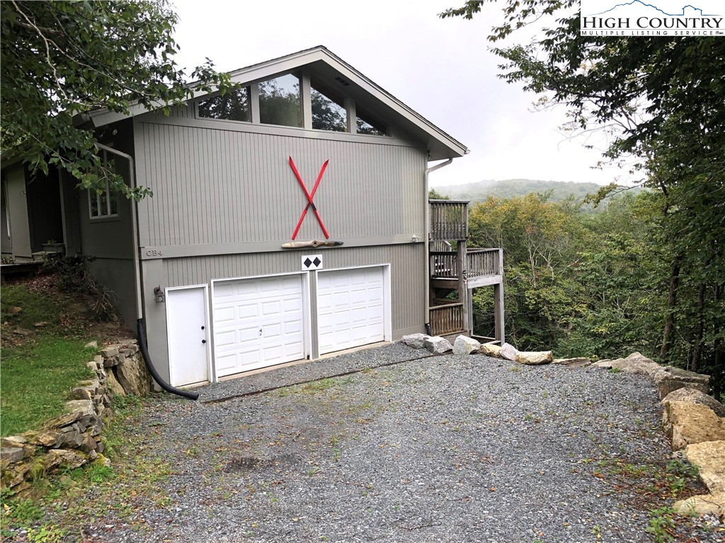 320 North Pinnacle Ridge Road Beech Mountain, NC 28604 - Photo 5 of 45 Gallery Image 5