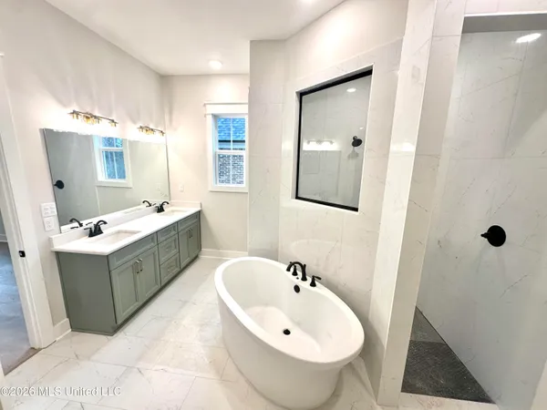 $389,900 | 2567 River Ouse Drive, Hernando, MS 38632