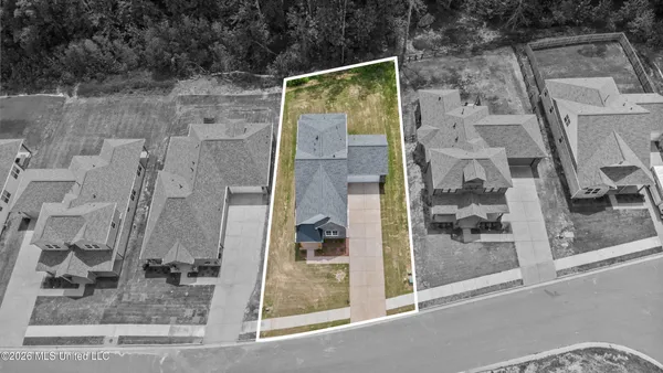 $390,000 | 2567 River Ouse Drive, Hernando, MS 38632