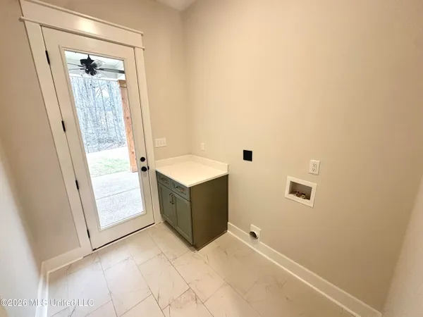 $389,900 | 2567 River Ouse Drive, Hernando, MS 38632