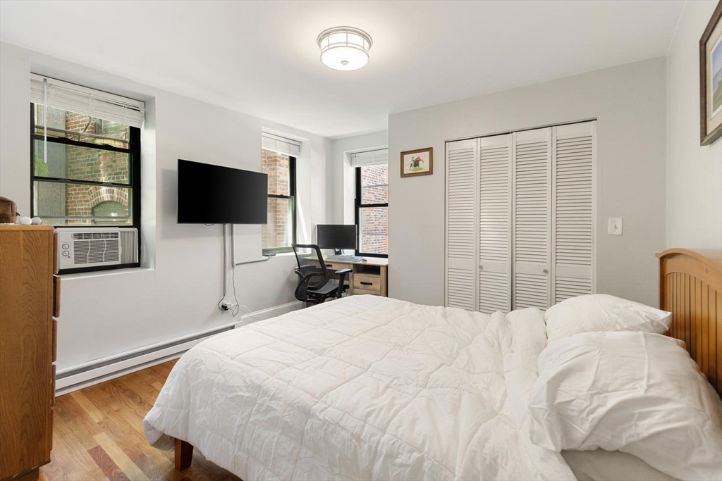 56 Prince Street, Unit 11 Boston, MA 02113 - Photo 6 of 8
