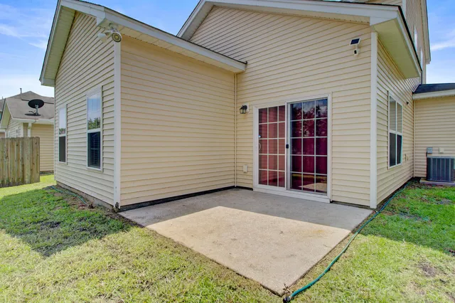 $360,000 | 326 Drayton Pl Drive, Moncks Corner, SC 29461