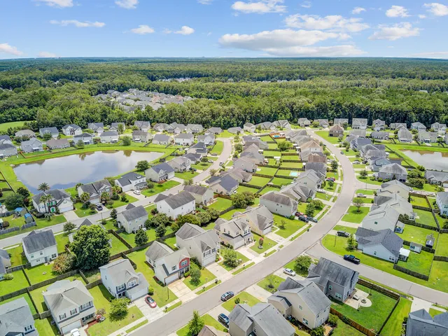 $360,000 | 326 Drayton Pl Drive, Moncks Corner, SC 29461