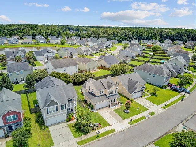 $360,000 | 326 Drayton Pl Drive, Moncks Corner, SC 29461