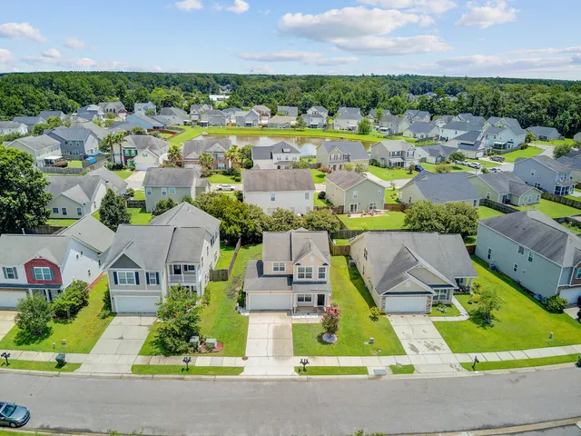 $360,000 | 326 Drayton Pl Drive, Moncks Corner, SC 29461