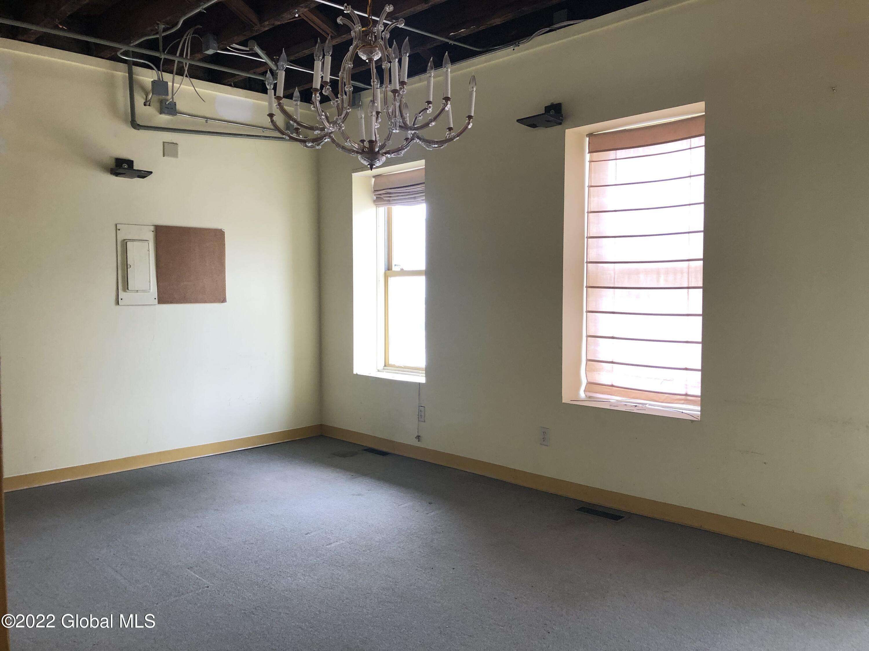 883 Broadway Albany Ny 12207, Unit 4 Albany, NY 12207 - Photo 3 of 3 883 Broadway Front Office