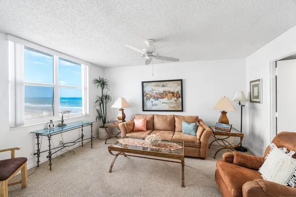 $3,300 | 4511 South Ocean Boulevard, Unit 206, Highland Beach, FL 33487