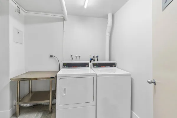$3,300 | 4511 South Ocean Boulevard, Unit 206, Highland Beach, FL 33487