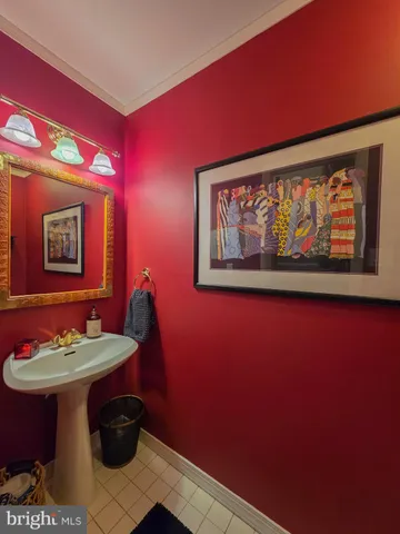 $595,000 | 5502 East Timberview Court, Wilmington, DE 19808